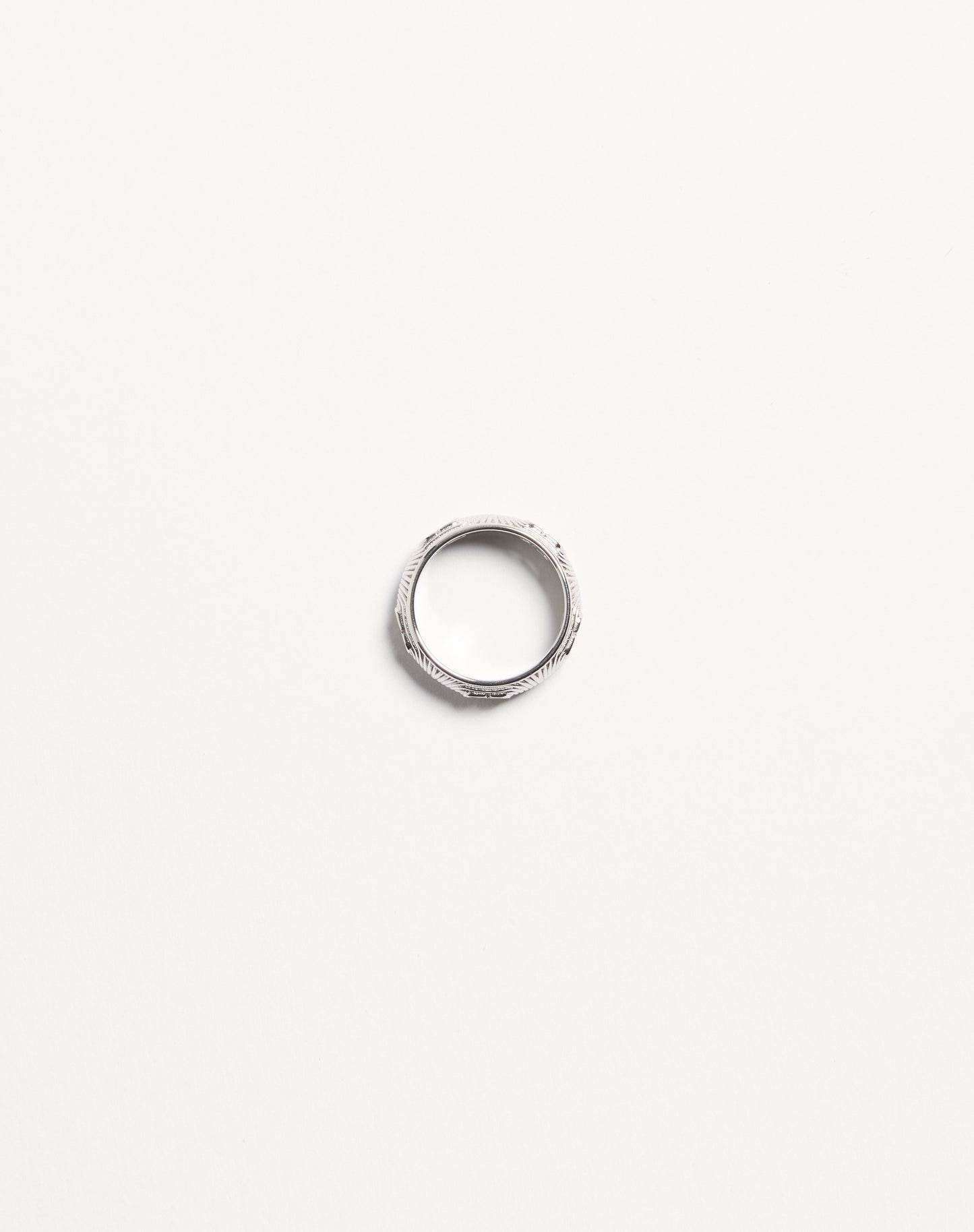 Ovalette Metal Ring