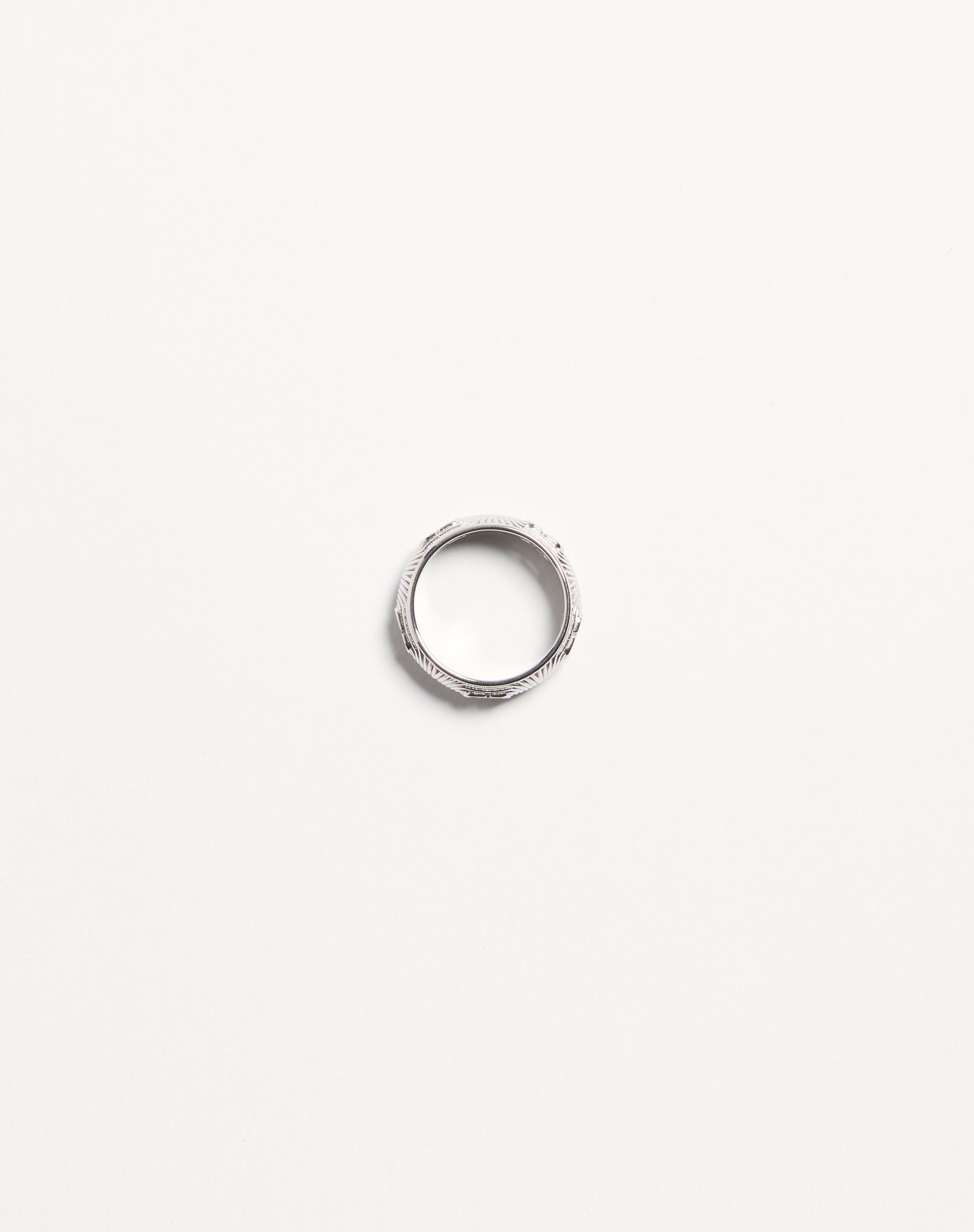 Ovalette Metal Ring