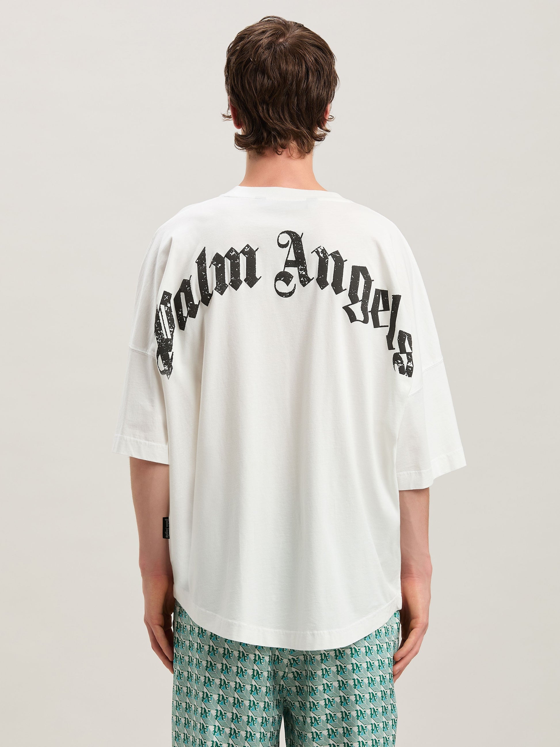 Back Curved Logo Over Tee Off White   Bl