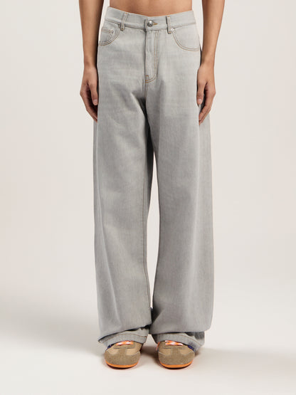 Curved Logo Loose Denim Pants
