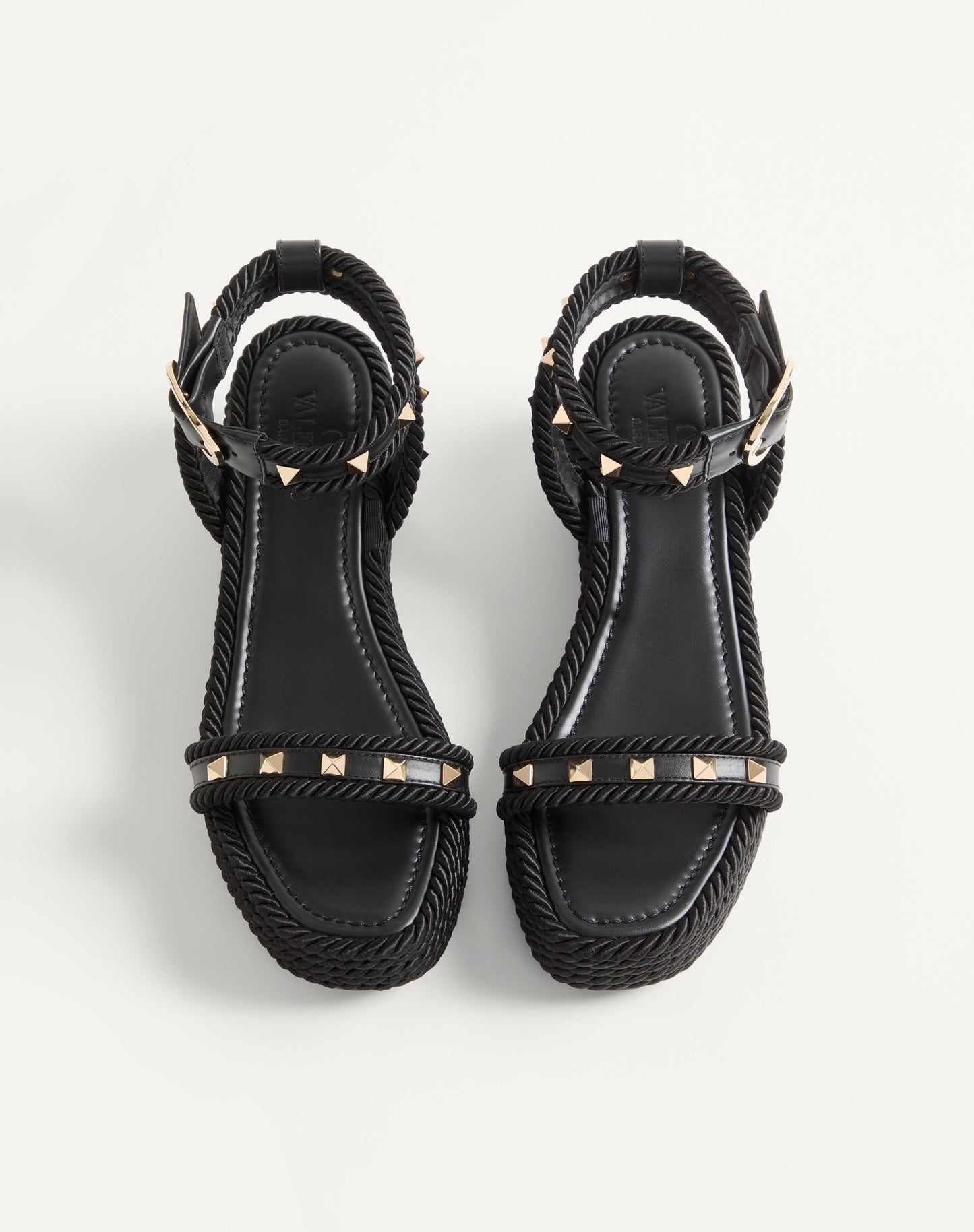 Rockstud Flatform Sandal In Calfskin 45mm