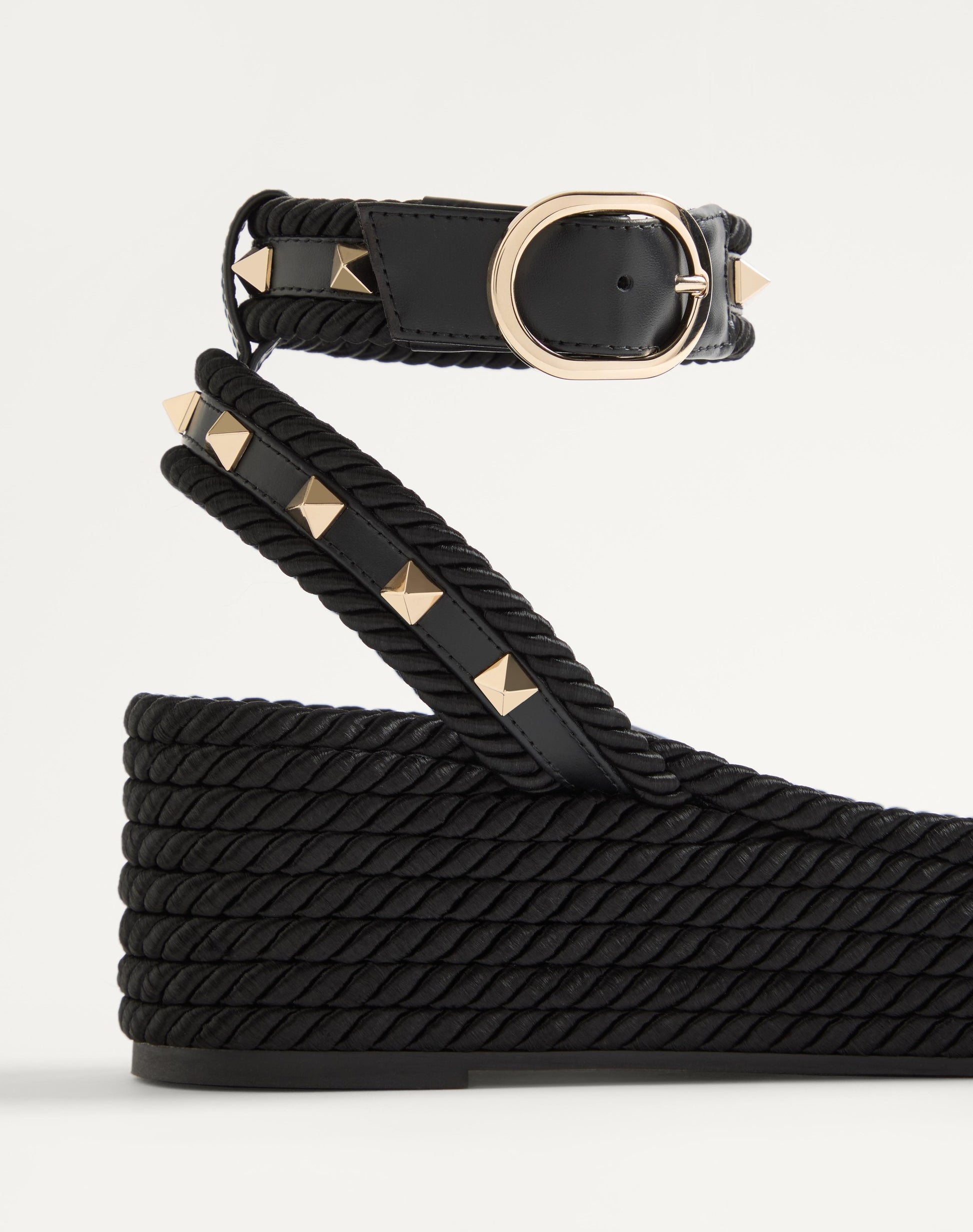 Rockstud Flatform Sandal In Calfskin 45mm