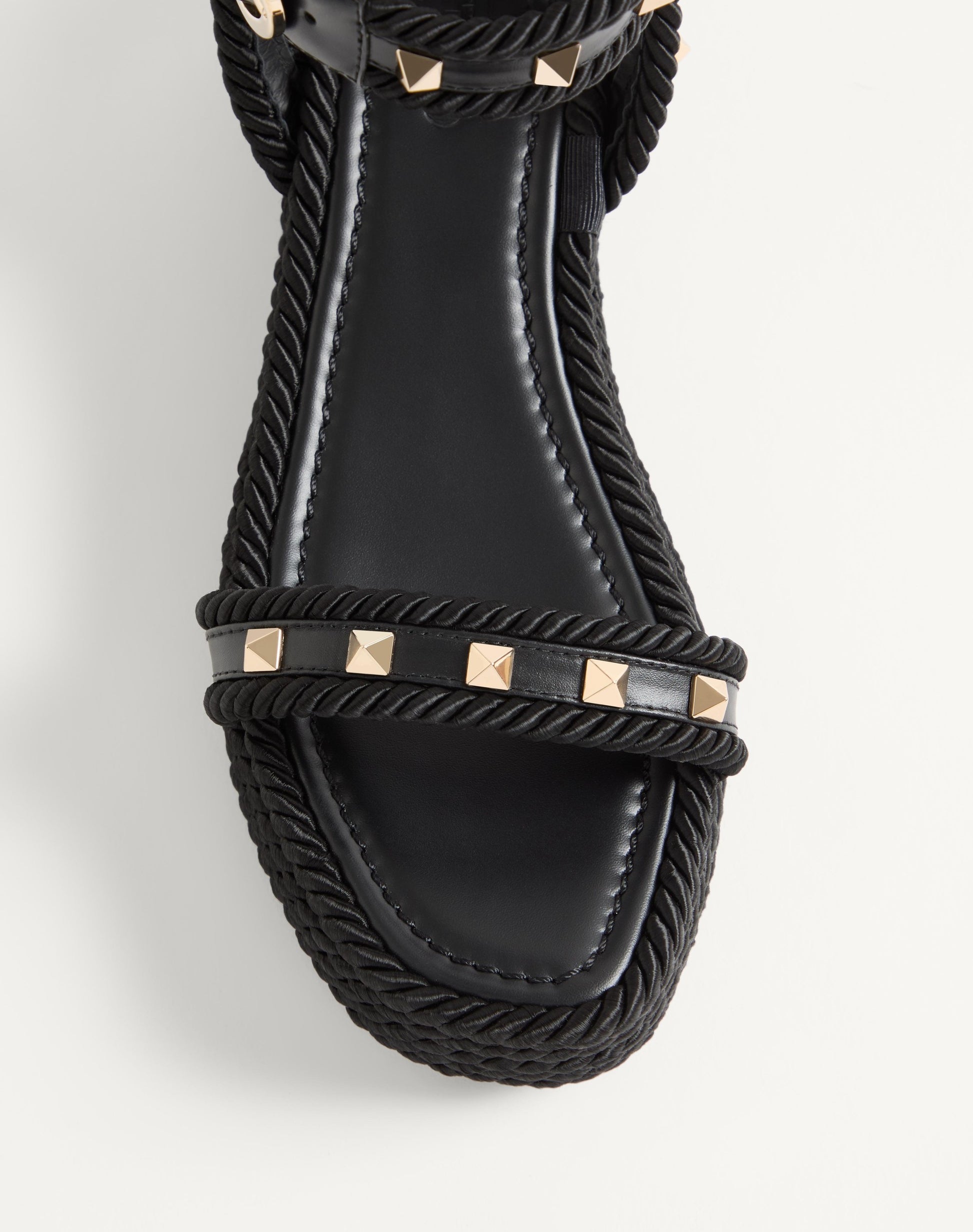 Rockstud Flatform Sandal In Calfskin 45mm