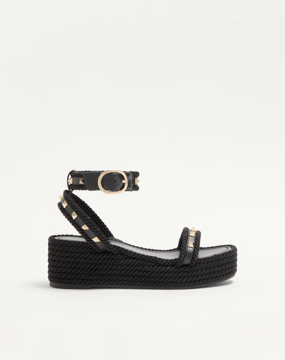Rockstud Flatform Sandal In Calfskin 45mm
