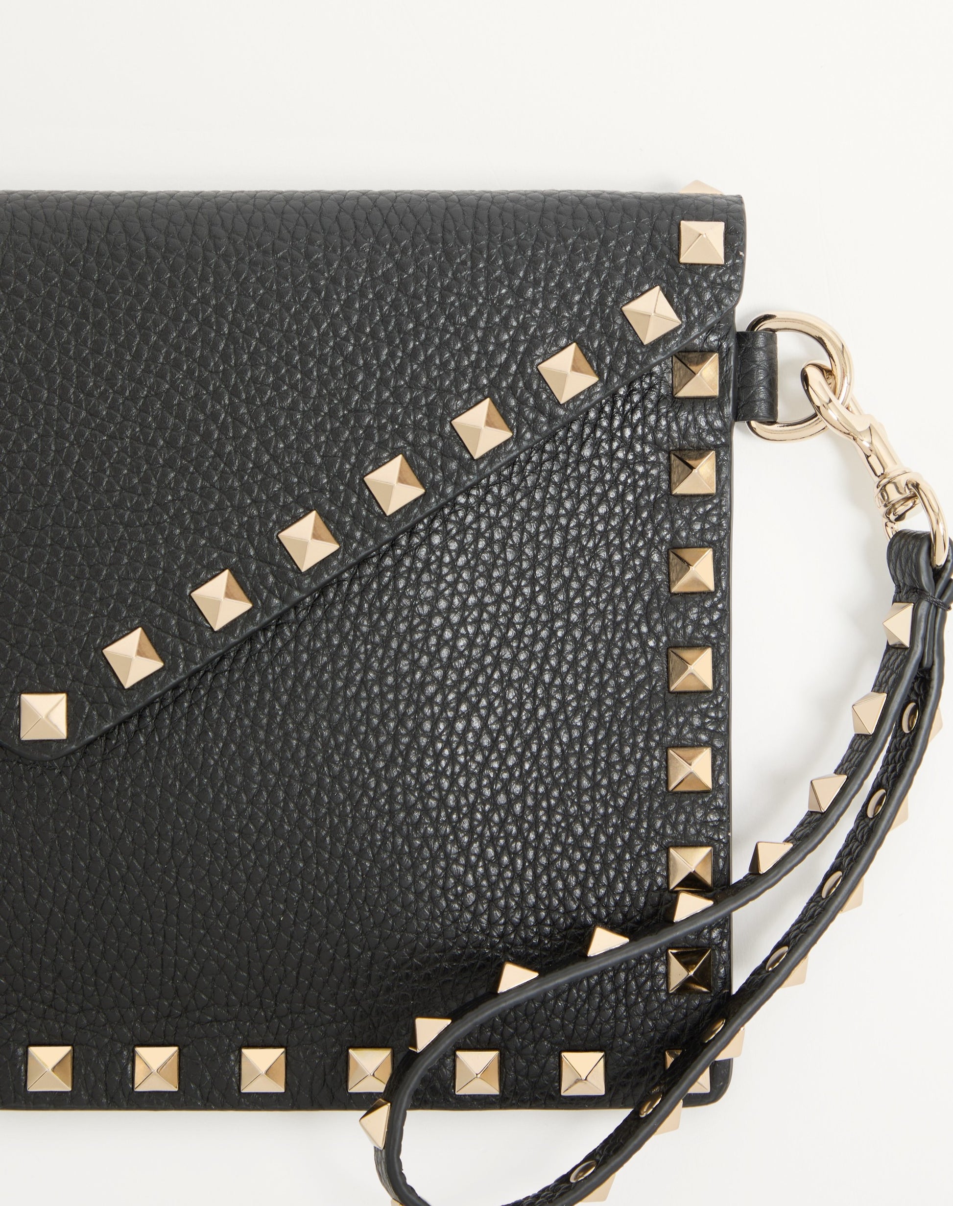Rockstud Grainy Calfskin Pouch
