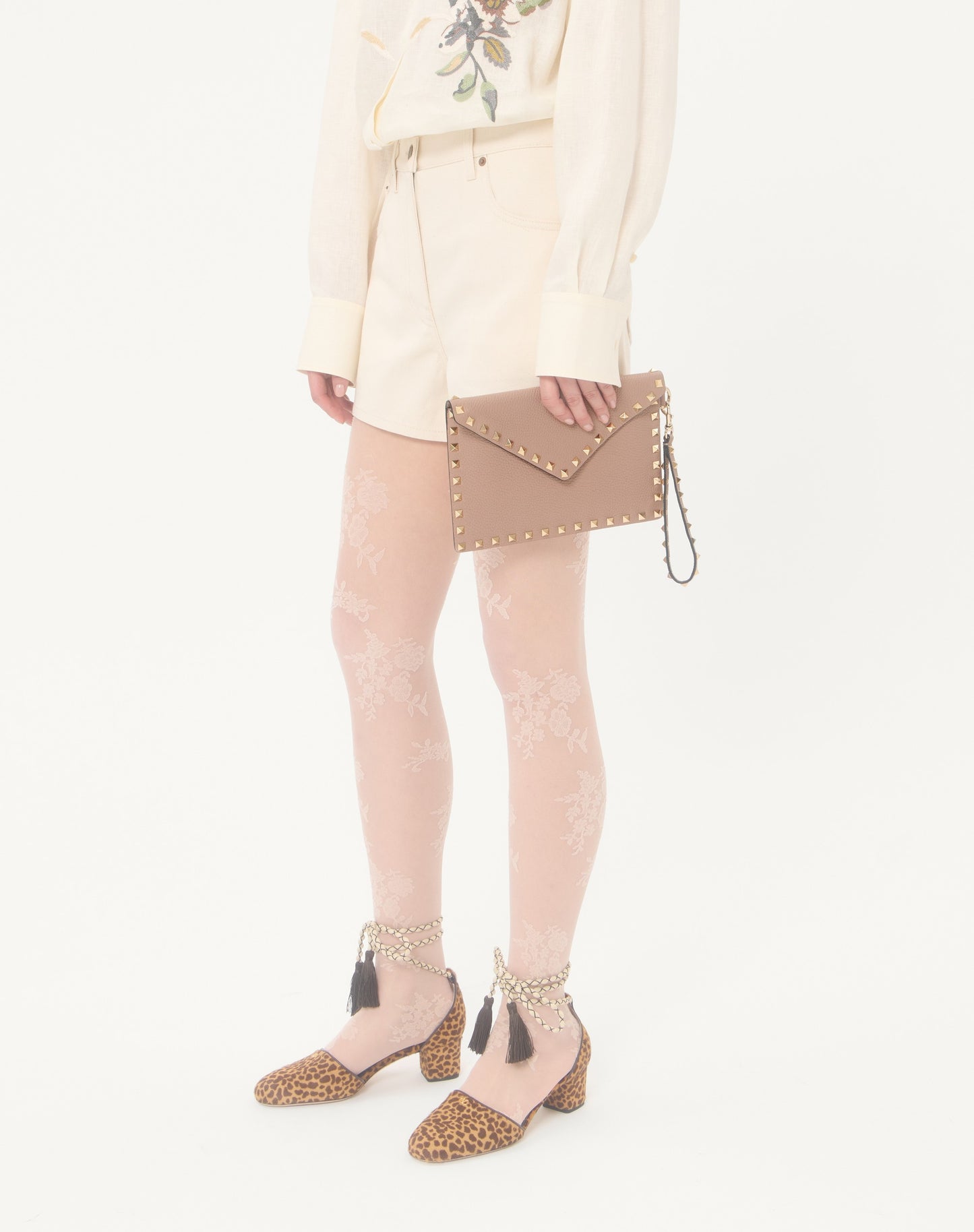 Rockstud Grainy Calfskin Pouch