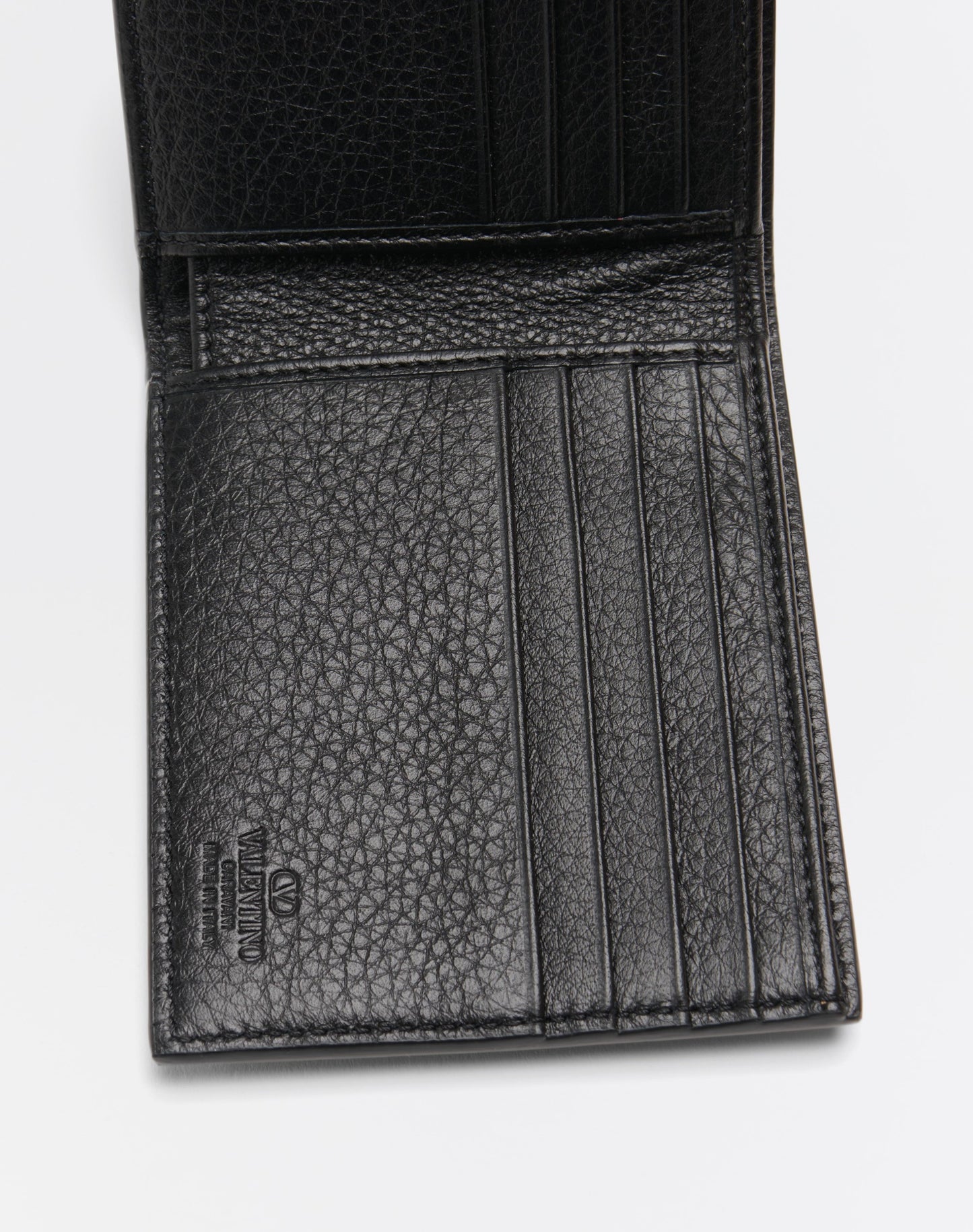 Rockstud Wallet In Grainy Calfskin