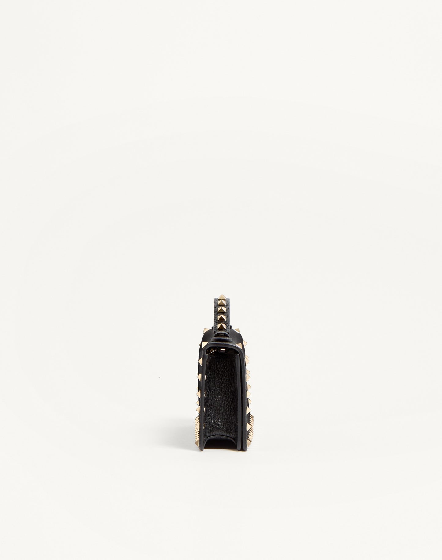 Rockstud Wallet With Chain In Grainy Calfskin