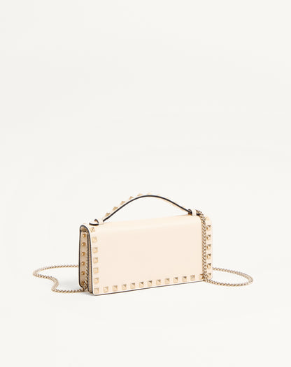 Rockstud Wallet With Chain In Grainy Calfskin