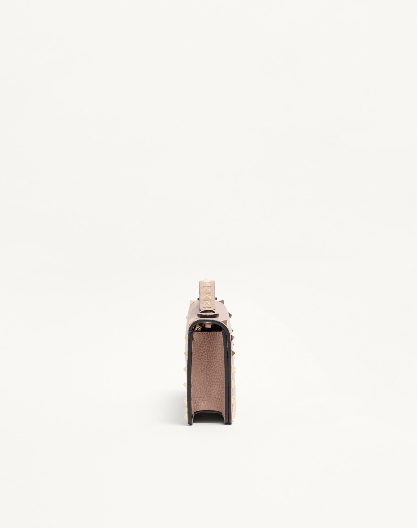 Rockstud Wallet With Chain In Grainy Calfskin