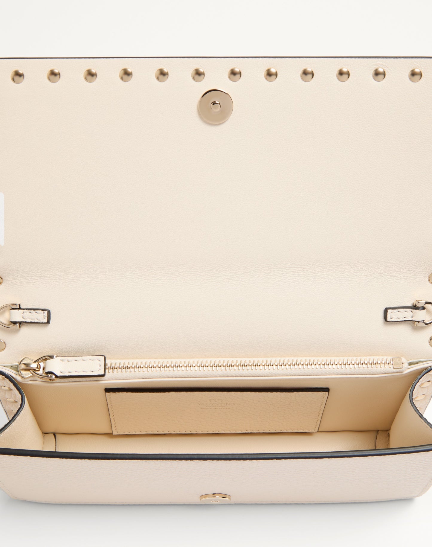 Rockstud Wallet With Chain In Grainy Calfskin