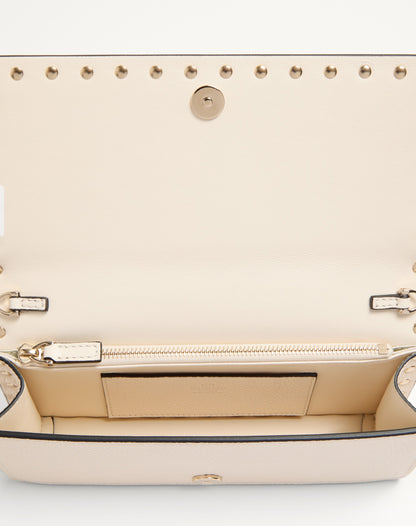 Rockstud Wallet With Chain In Grainy Calfskin