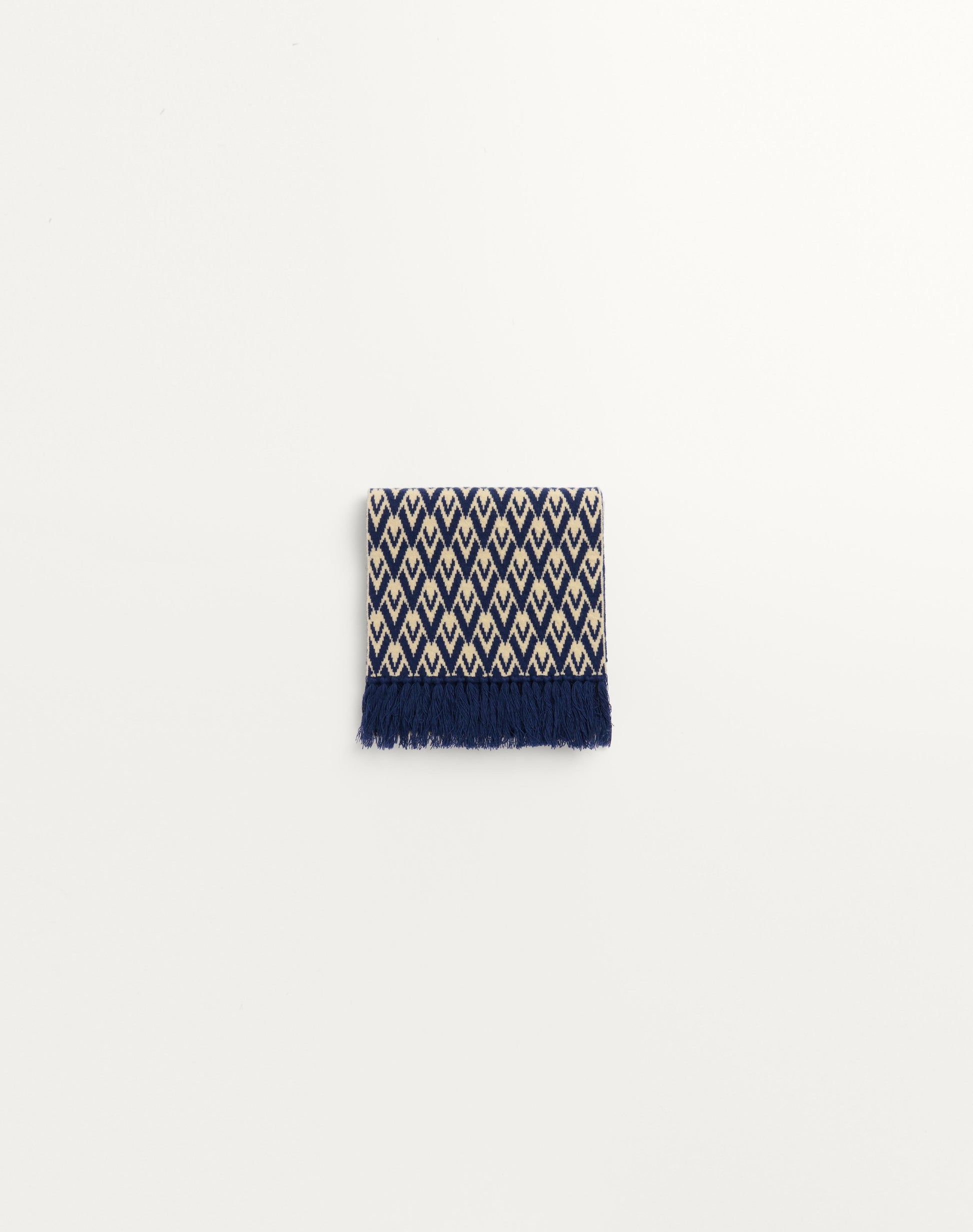 Toute La V Knitted Wool Scarf