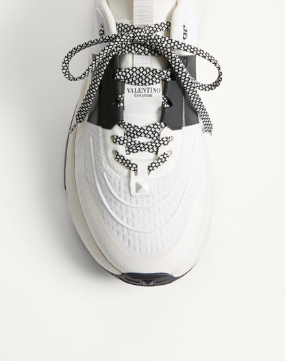 True Act Low Top Trainer In Mesh And Rubberised Fabric