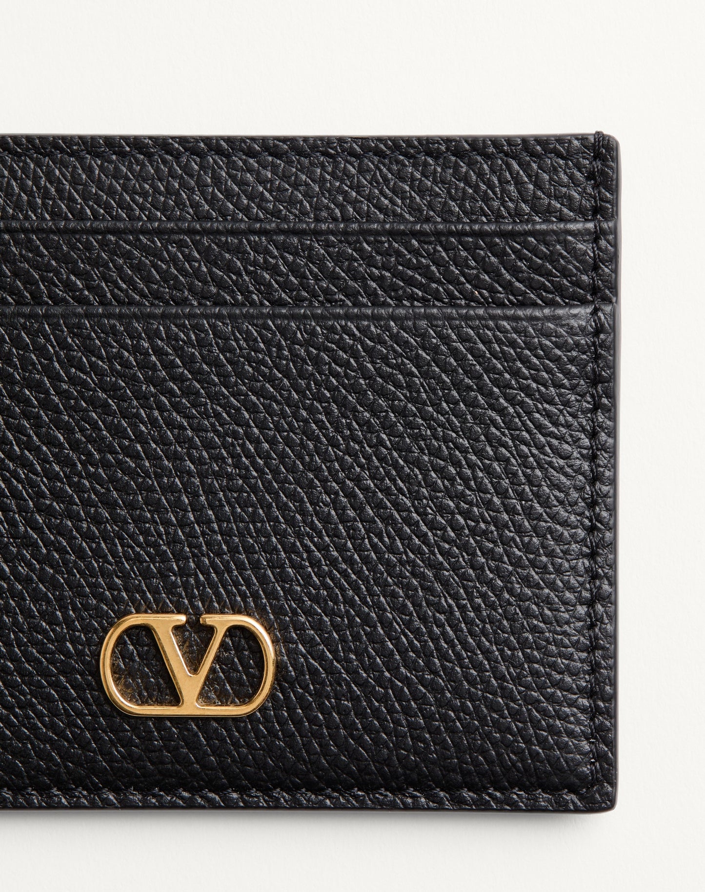 Vlogo Signature Grainy Calfskin Card Holder