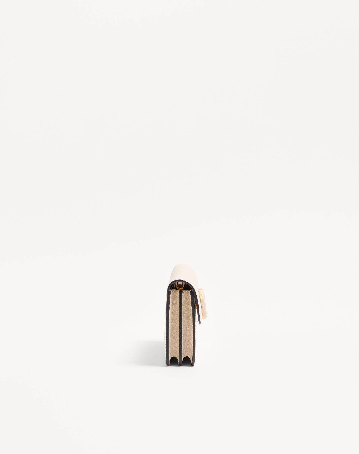 Vlogo Signature Grainy Calfskin Wallet With Chain