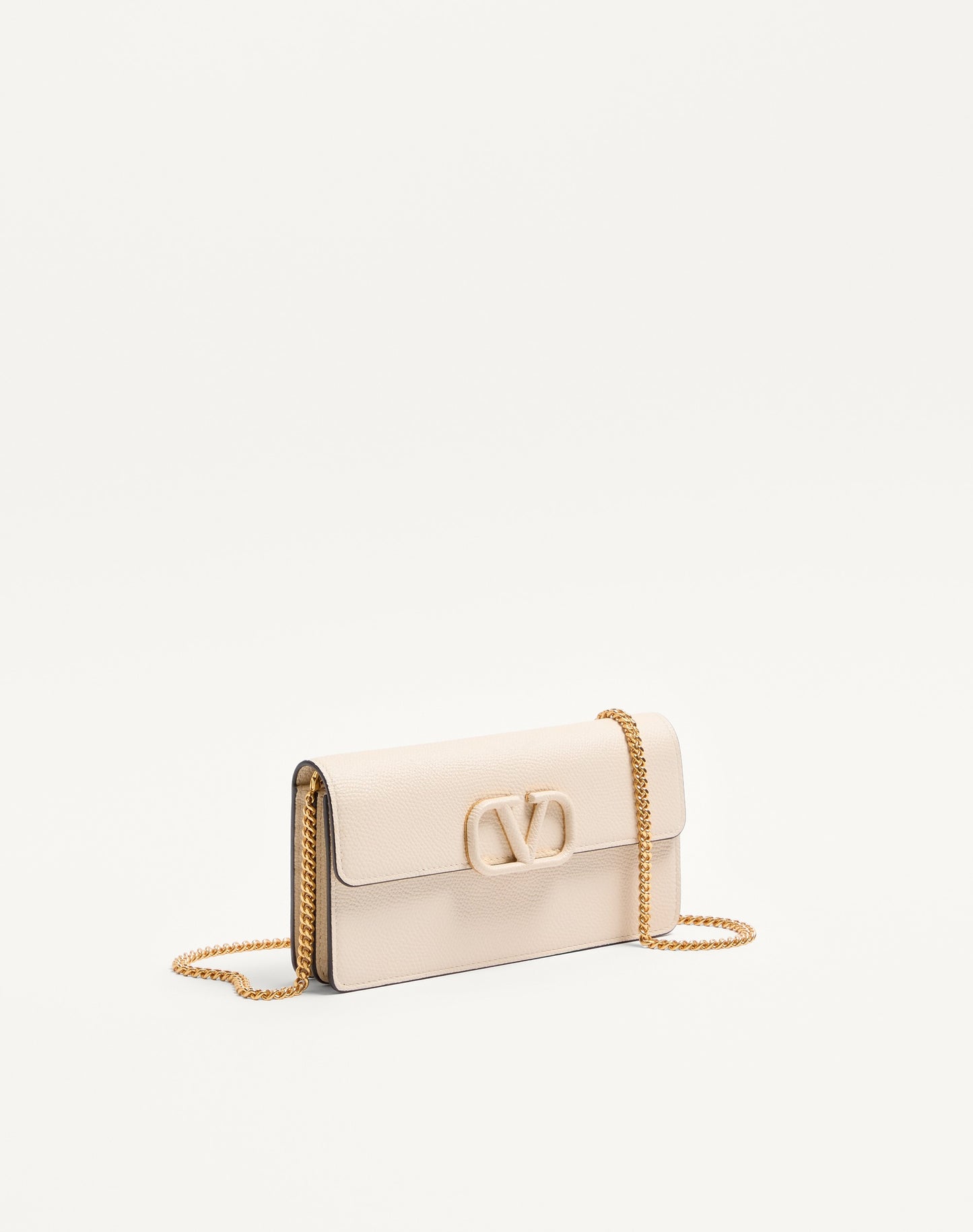 Vlogo Signature Grainy Calfskin Wallet With Chain