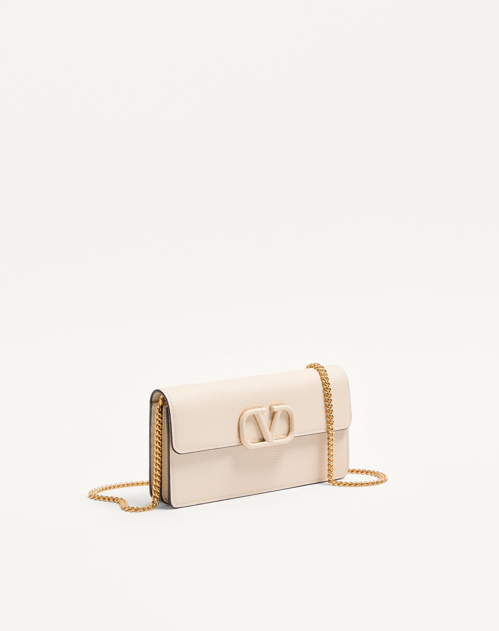 Vlogo Signature Grainy Calfskin Wallet With Chain