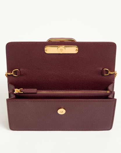 Vlogo Signature Grainy Calfskin Wallet With Chain