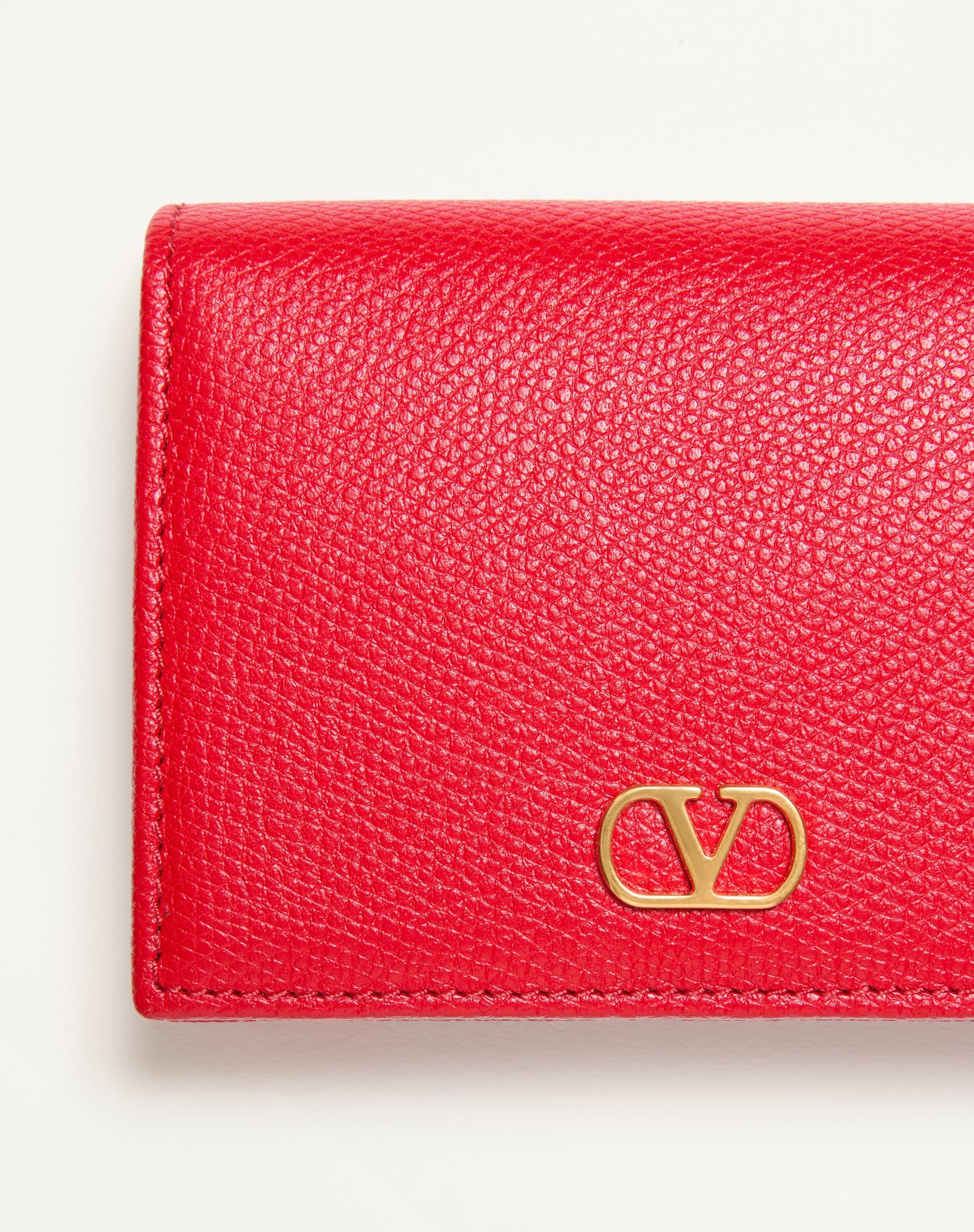 Vlogo Signature Grainy Calfskin Wallet
