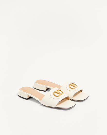Vlogo Signature Slide Sandal In Calfskin 20mm