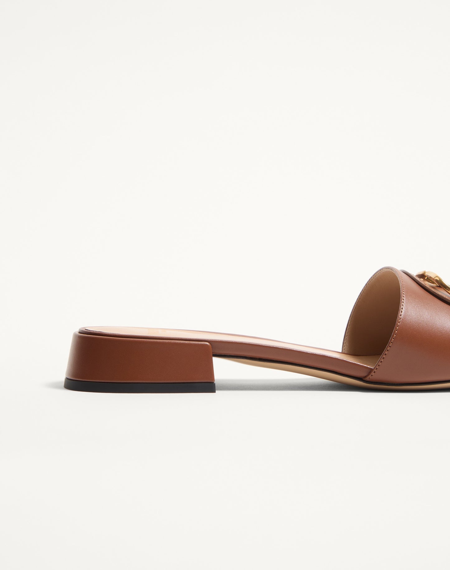 Vlogo Signature Slide Sandal In Calfskin 20mm