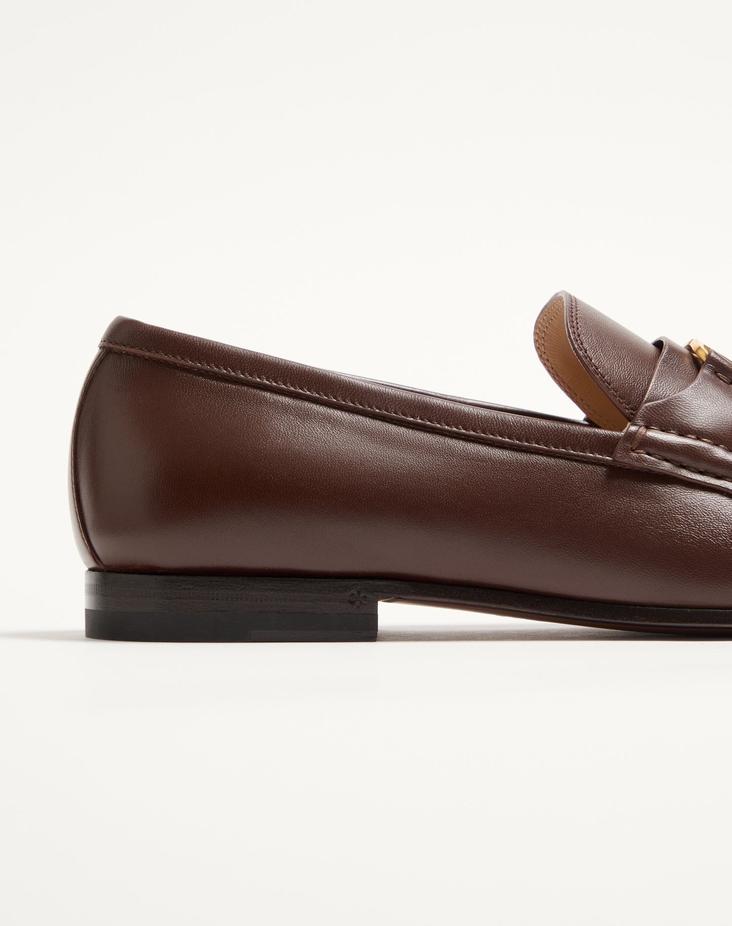 Vlogo Signature Nappa Leather Loafer