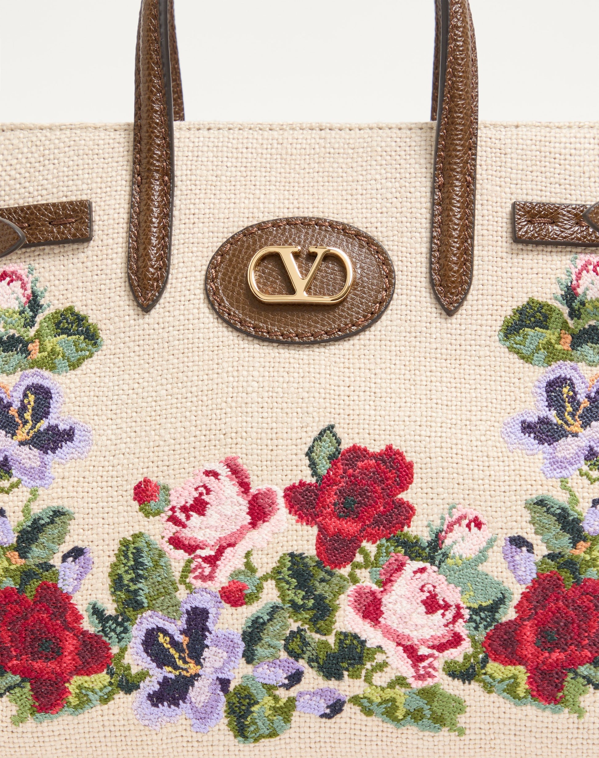 Valentino Garavani Antibes Small Embroidered Linen Shopping Bag
