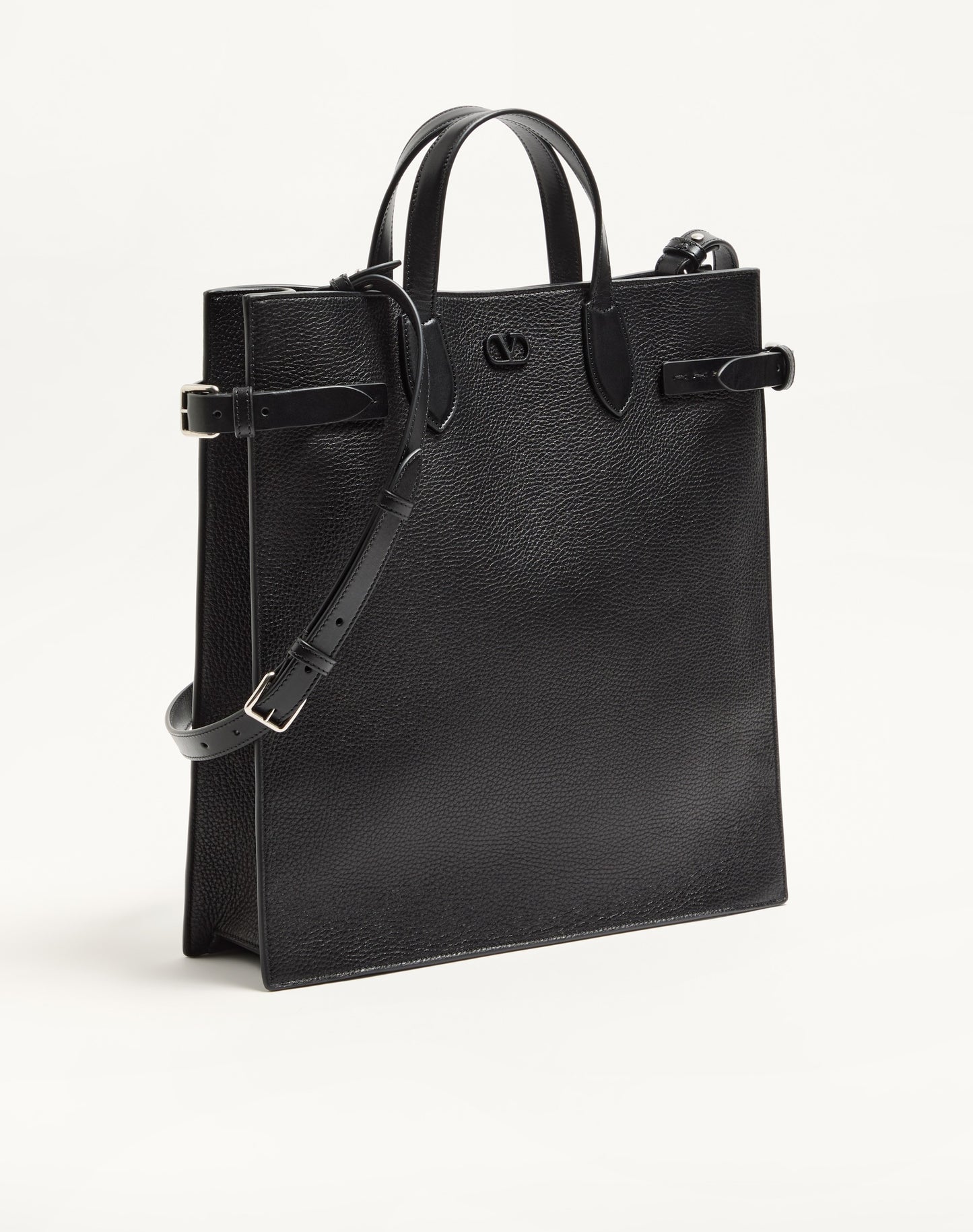 Valentino Garavani Antibes Medium Tote Bag In Grained Leather