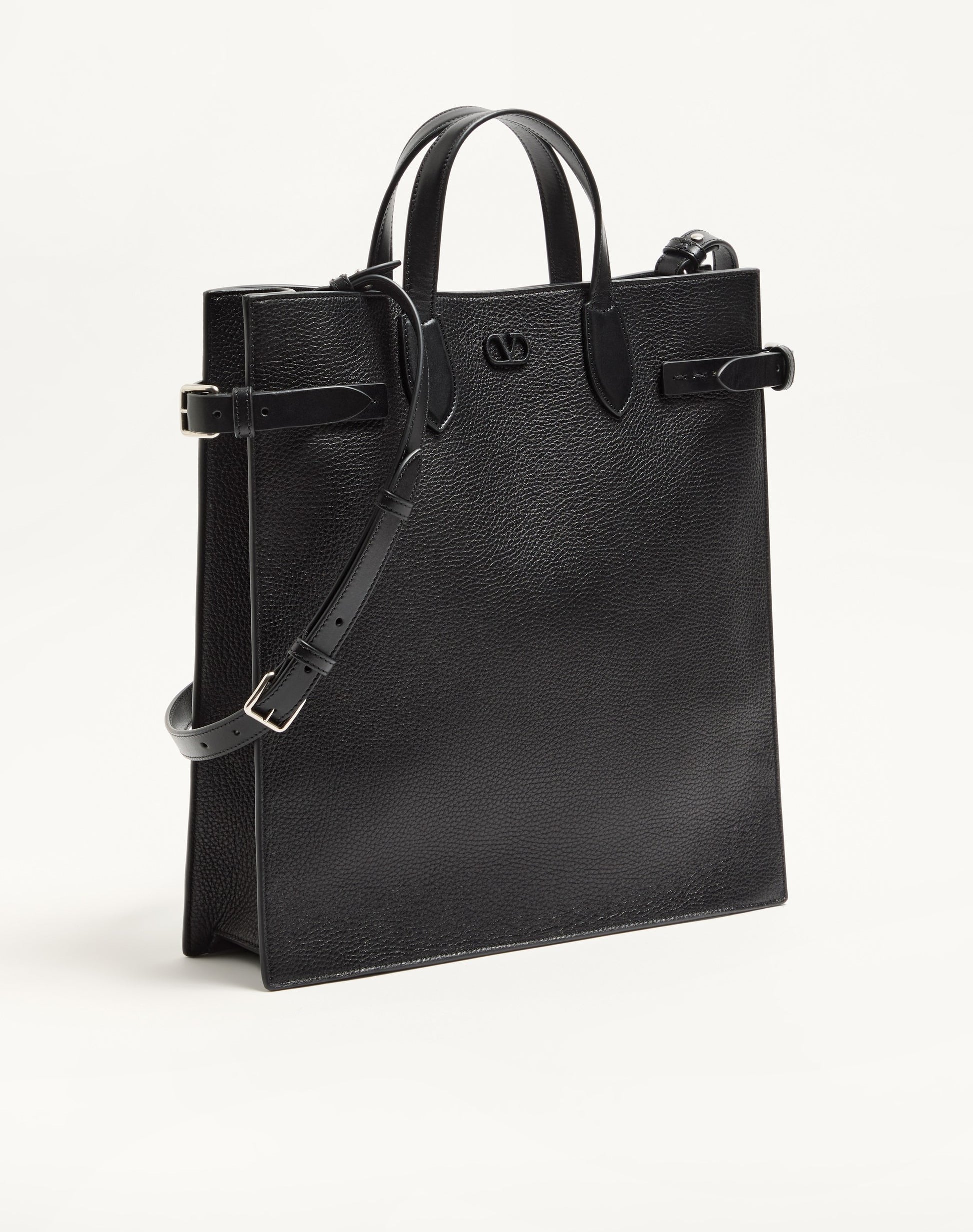 Valentino Garavani Antibes Medium Tote Bag In Grained Leather