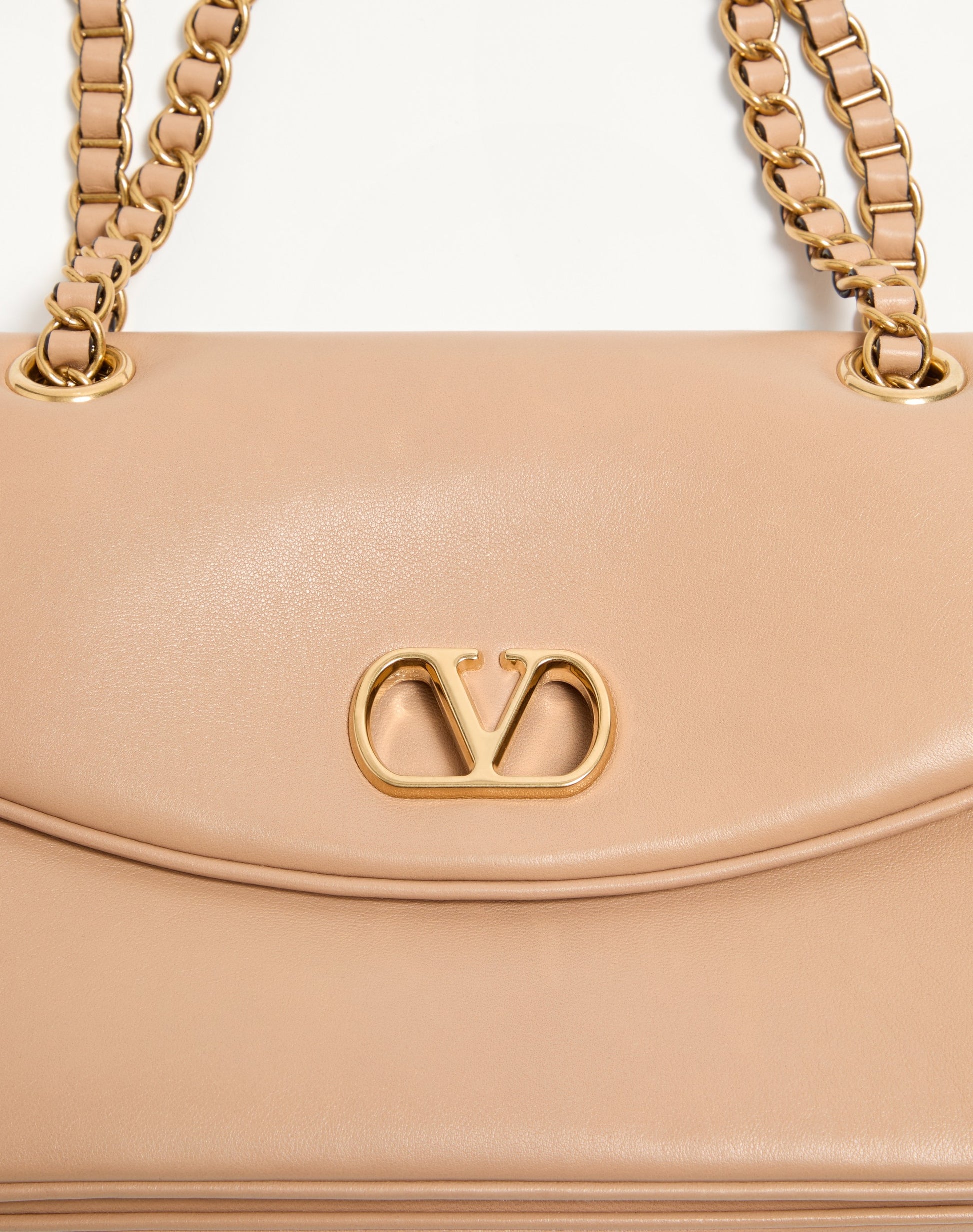 Valentino Garavani Djuna Medium Chain Bag In Nappa Leather