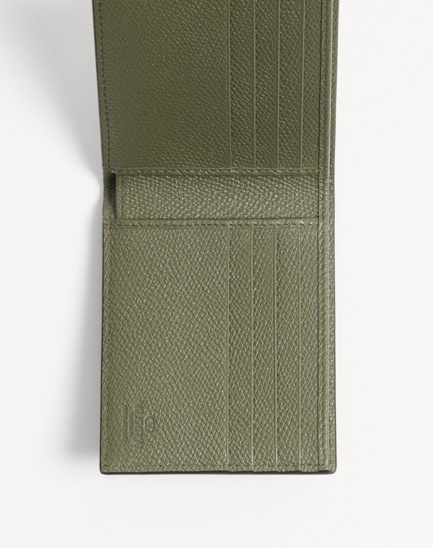 Valentino Garavani Vlogo Signature Grainy Calfskin Wallet