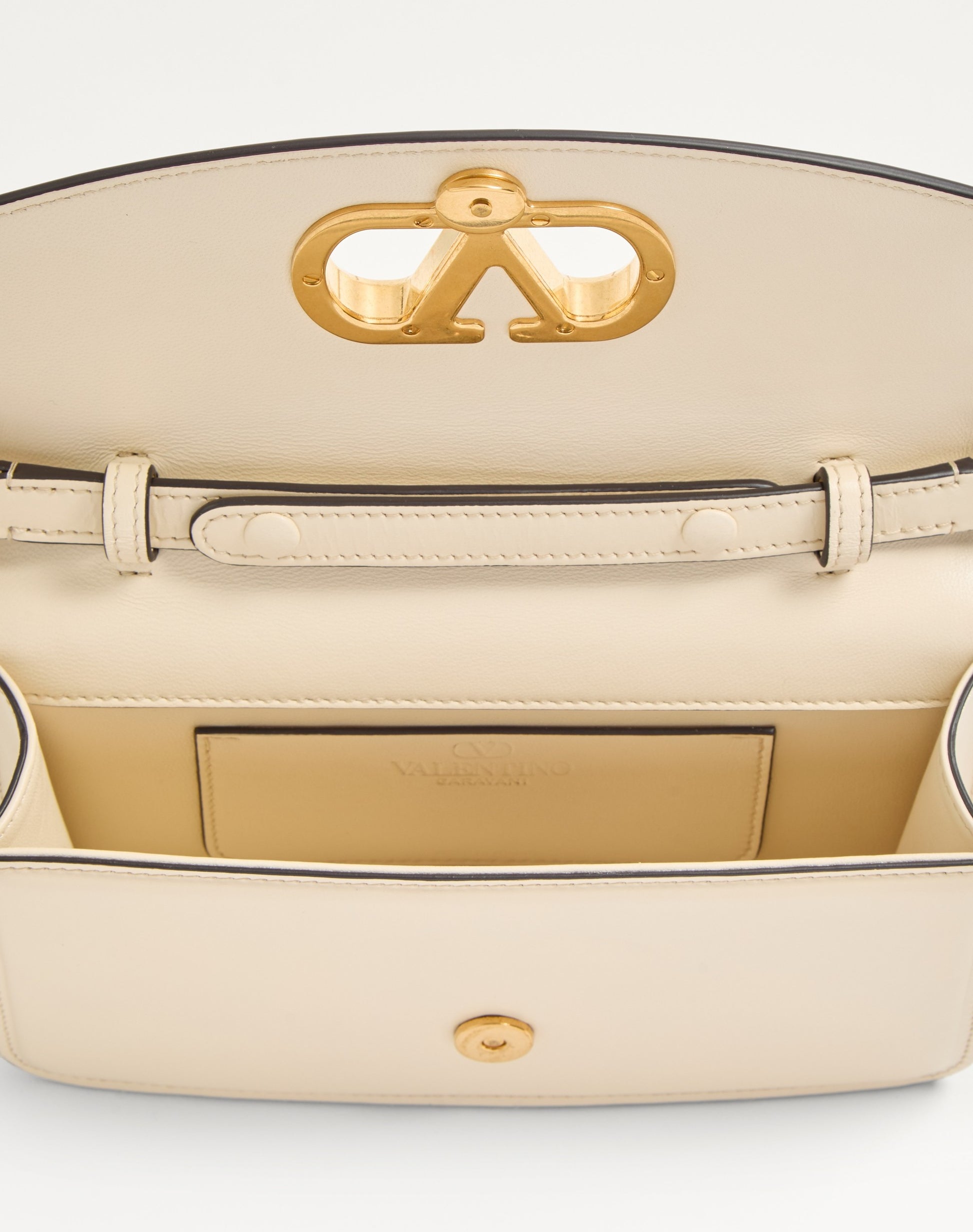 Valentino Garavani Vain Clutch Bag In Shiny Calfskin