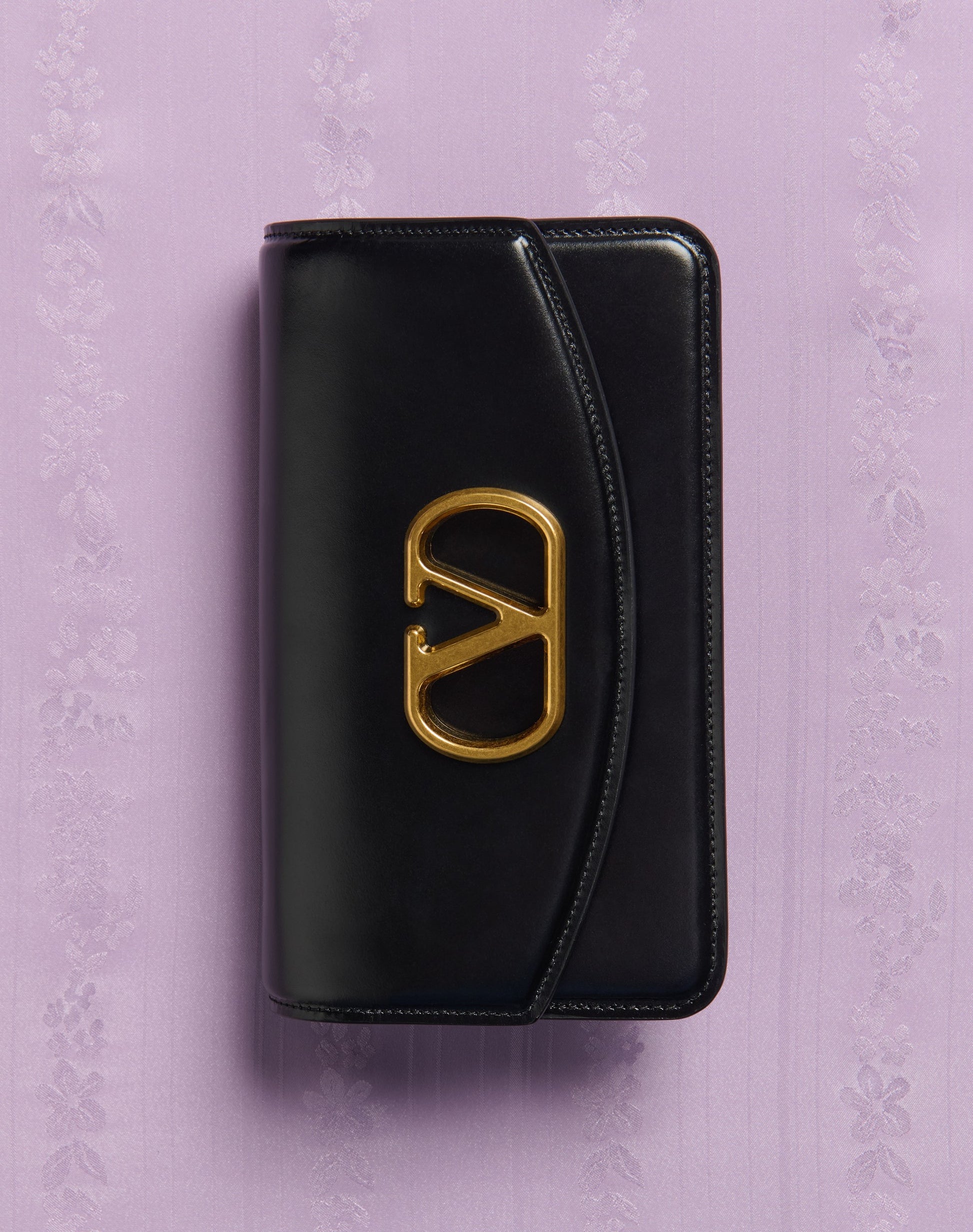 Valentino Garavani Vain Clutch Bag In Shiny Calfskin