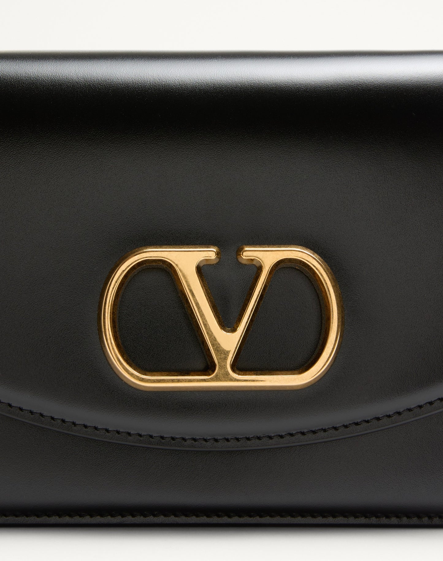 Valentino Garavani Vain Small Shoulder Bag In Shiny Calfskin