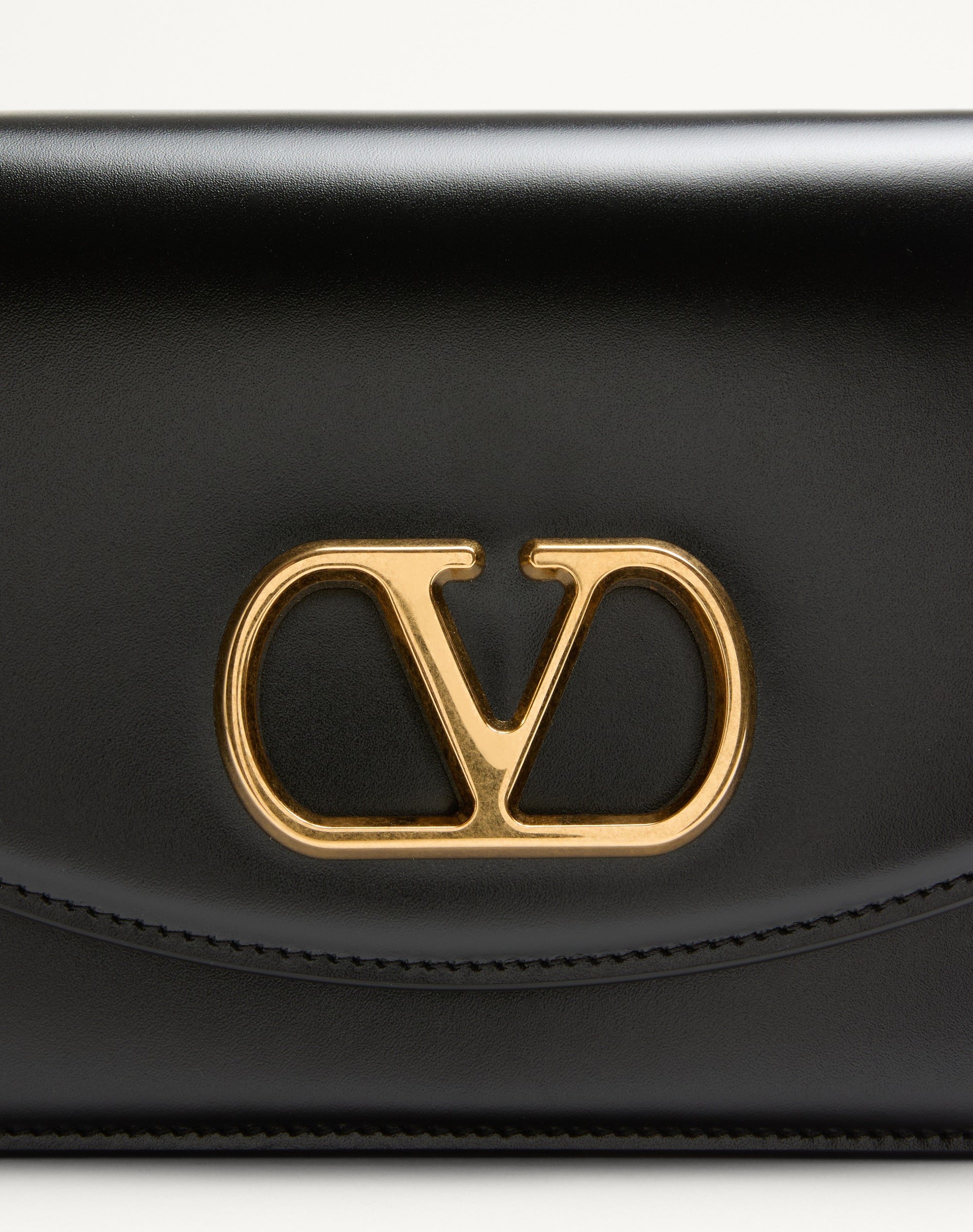 Valentino Garavani Vain Small Shoulder Bag In Shiny Calfskin
