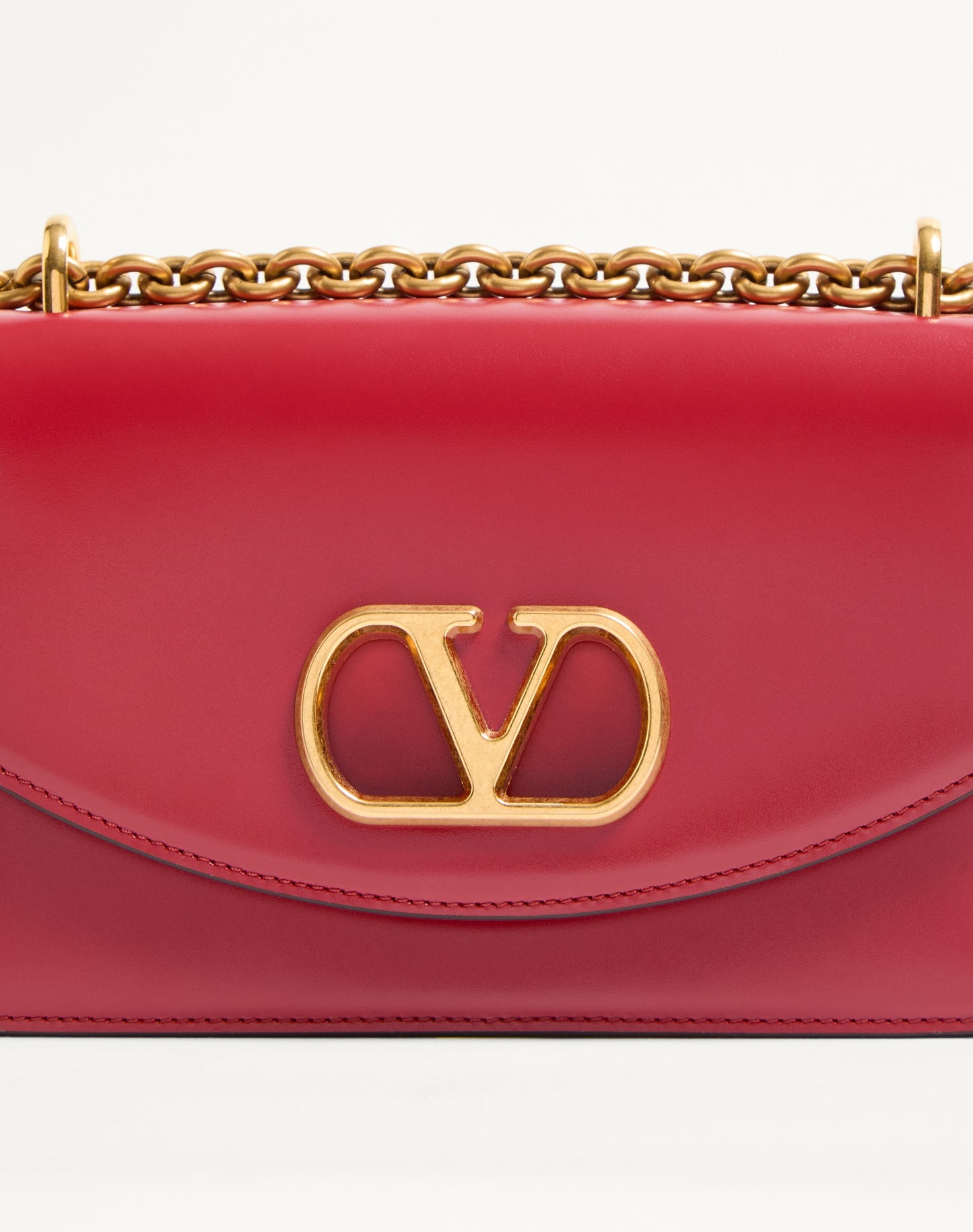 Valentino Garavani Vain Small Shoulder Bag In Shiny Calfskin