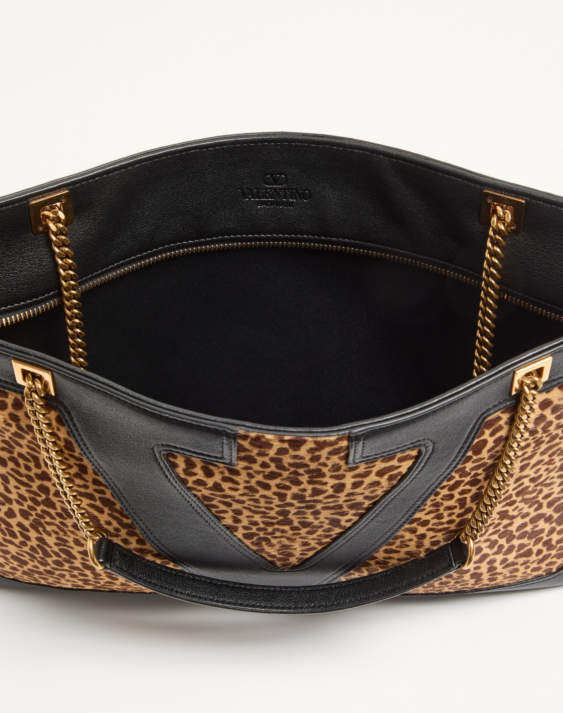 Valentino Garavani Viva Superstar Medium Shopping Bag In Calfskin With Pony Effect