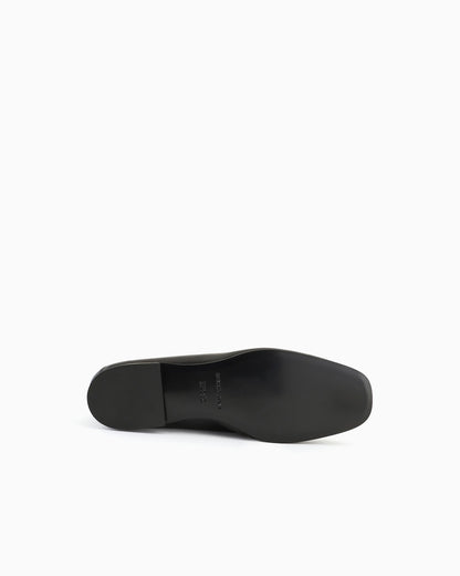 Embossed logo slip-on loafer woman