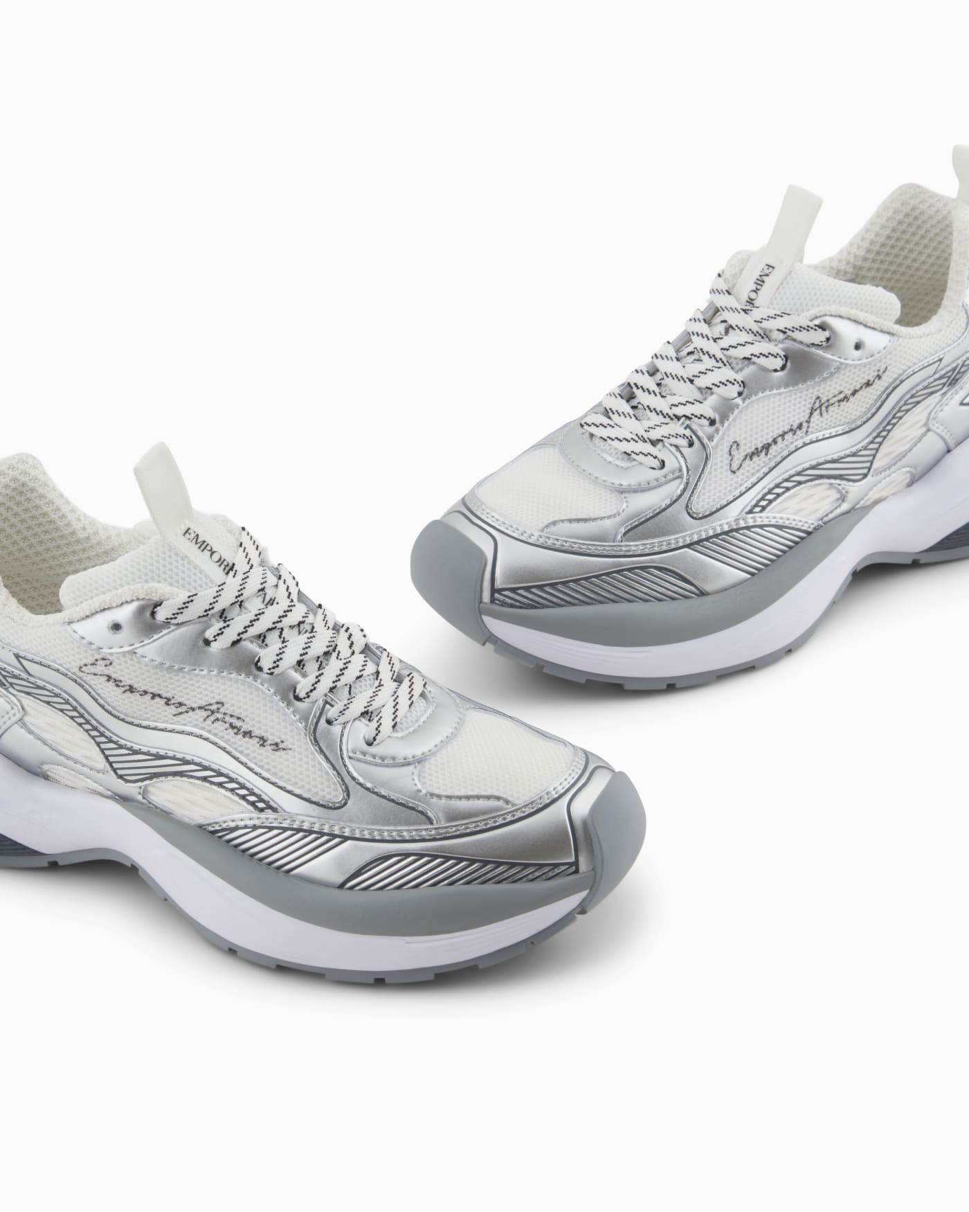 Mesh sneakers with laminated details and signature logo