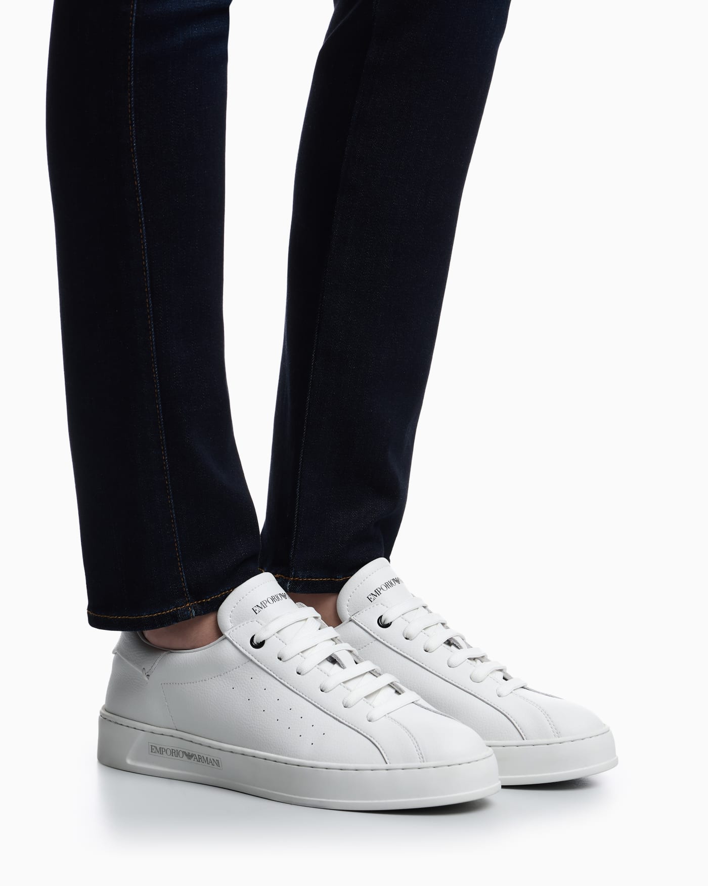 Leather sneakers with logo
