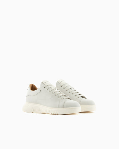 Sneaker with knurled soles in nubuck leather Essential
