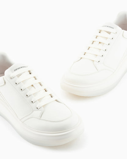 Low-top smooth leather sneaker man