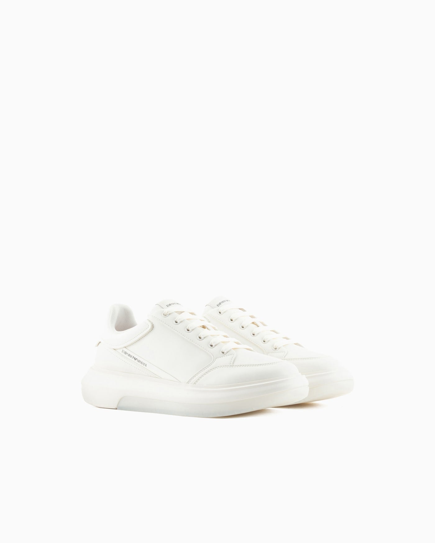 Low-top smooth leather sneaker man