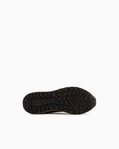 Leather sneakers with thermoformed details