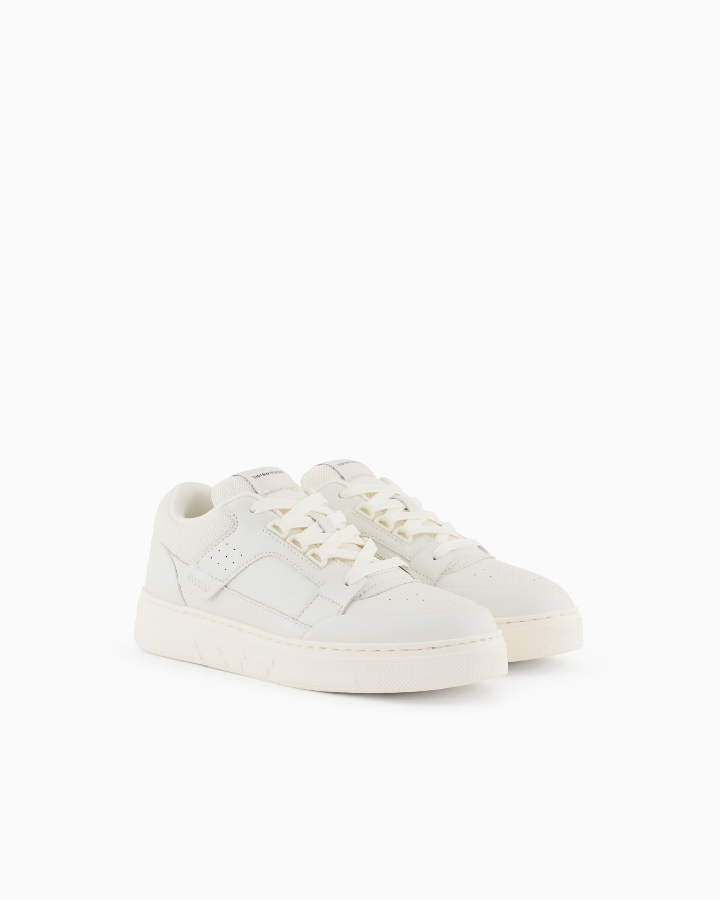Leather and mesh sneakers with contrasting details