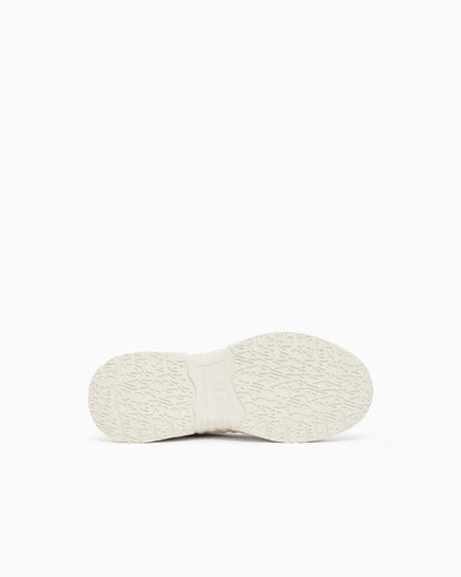 Sneakers in mesh and microsuede