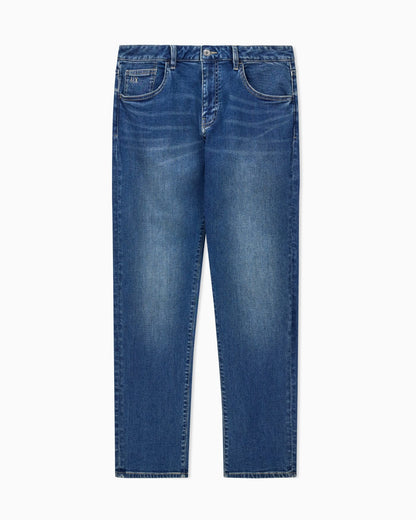 Straight fit light wash jeans man