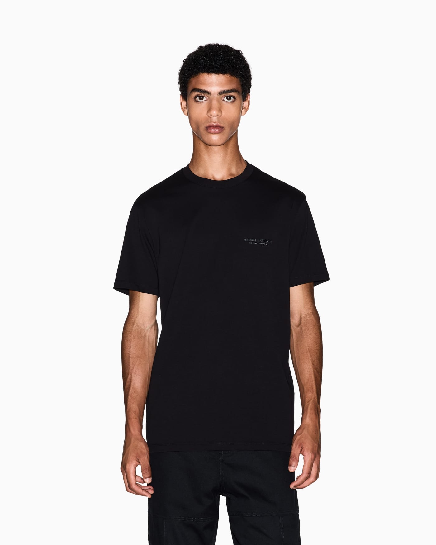 Regular fit cotton t-shirt with a chest logo Essential