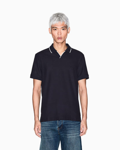 Polo shirt with contrasting profiles